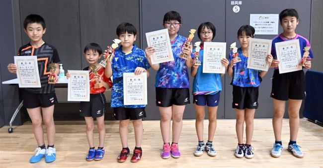 【写真】中学生の新津が高校女子制す、一般男子Aは松浦、中学男子は小林頂点 ニッタク杯全十勝卓球選手権
