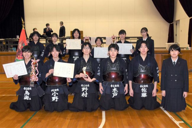 帯南商女子Ｖ、男子は準優勝　個人戦女子は圓道（音更）制す　道高校新人道東ブロック大会