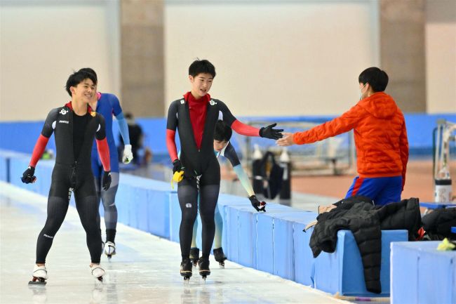【写真】奥秋快走大会新2冠、堀川と久保も大会新で2種目制す、全道中学スケート大会最終日