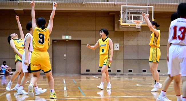 【写真】白樺学園女子2年ぶり頂点、男子は帯大谷連覇 高体連十勝支部バスケットボール新人大会