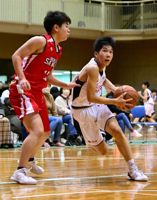 【写真】白樺学園女子2年ぶり頂点、男子は帯大谷連覇 高体連十勝支部バスケットボール新人大会