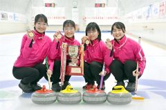 カーリング十勝ＪＣＣ、高校全道制し全国へ