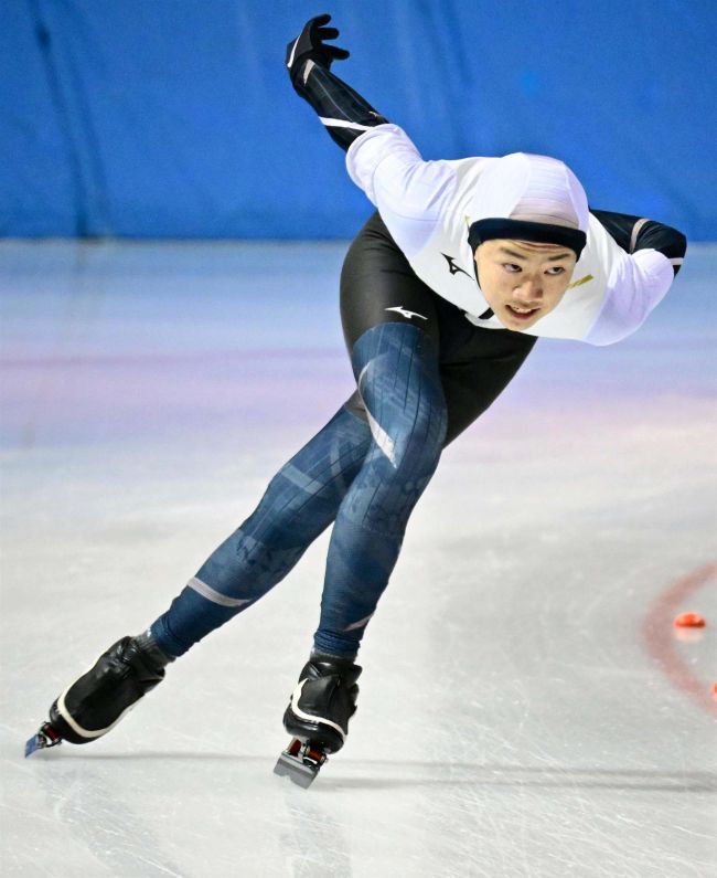 【写真】4年男子の黒坂大会新 全十勝児童スケート選手権
