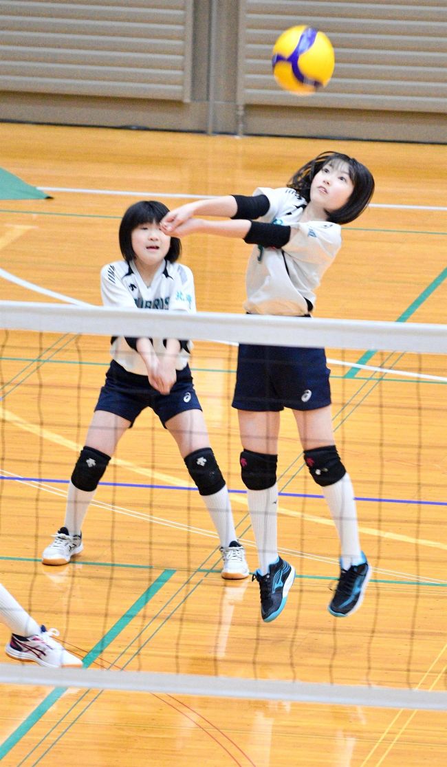 【写真】木野東、混合初制覇 女子はR・Y 男子はJJB 勝毎杯全十勝小学生バレーボール大会