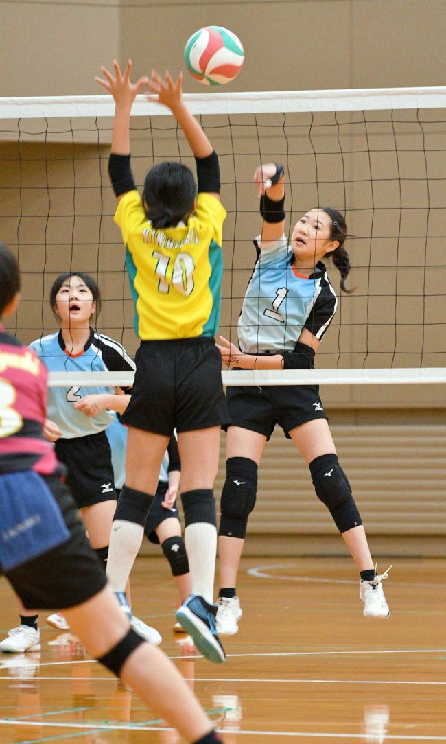 【写真】木野東、混合初制覇 女子はR・Y 男子はJJB 勝毎杯全十勝小学生バレーボール大会
