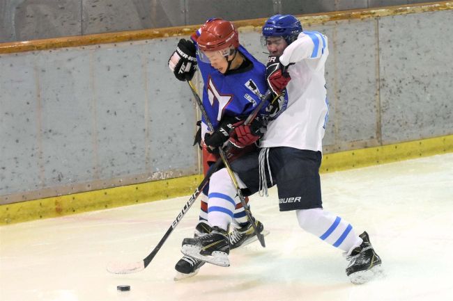【写真】タダノ、御影クラブ共に2回戦敗退 全道アイスホッケー大会