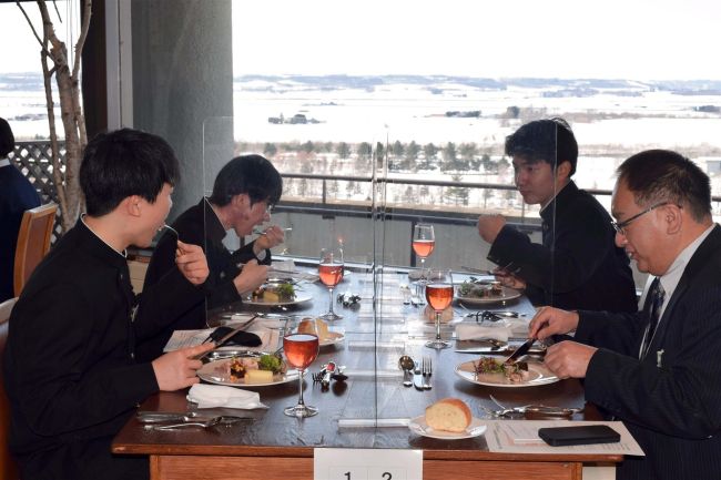 【写真】池田中卒業生を祝い励ます会