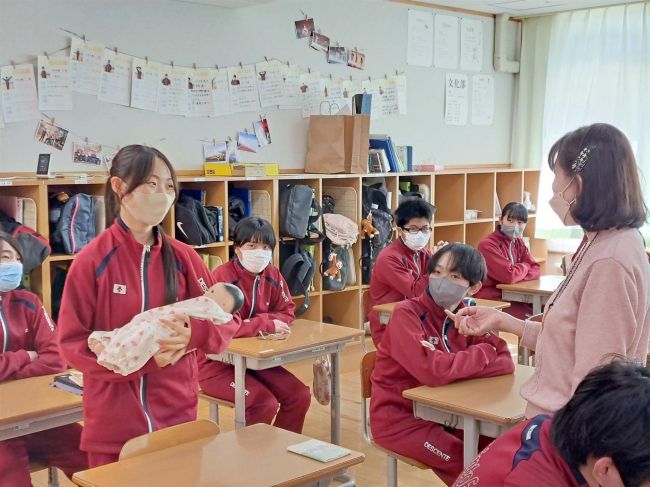 【写真】新得中生徒が命の大切さ学ぶ