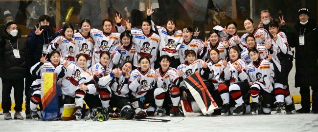 【写真】御影グレッズ完勝で歓喜のA復帰、十勝勢各チームで勝利に貢献 全日本女子アイスホッケー選手権最終日