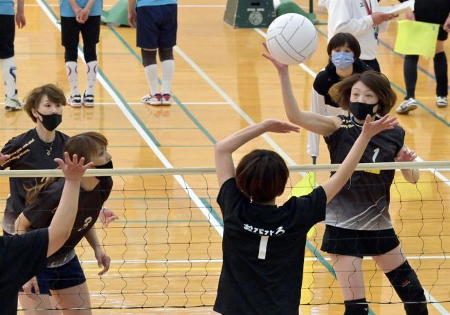 【写真】アリガトマシタ全勝でクラスＡ優勝　東北海道フクハラ杯ミニバレー決勝大会