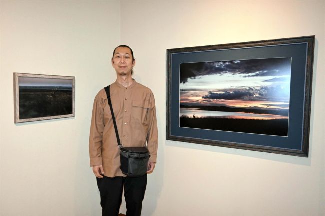 【写真】帯広出身の写真家古川博己さんが市内で個展　１４日まで