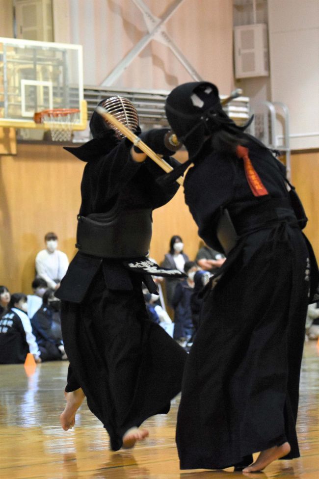 【写真】帯南商男女完全Ｖ、団体戦と個人戦制す　全十勝高体連剣道