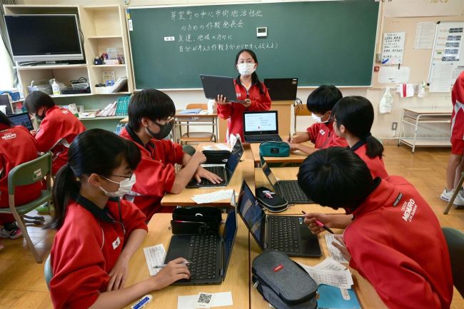 「給食の　人気メニューを　まちなかで」　芽室中２年生　市街地活性化作戦発表　中学生らしい案いろいろ