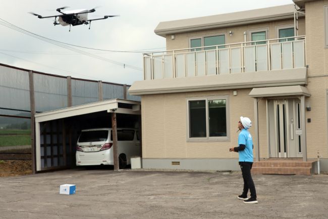 ドローンで新聞配達、農村部で実証実験　かちまい上士幌