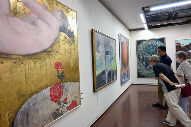 平原社展始まる　入賞作や会員作品など１２５点　２５日まで