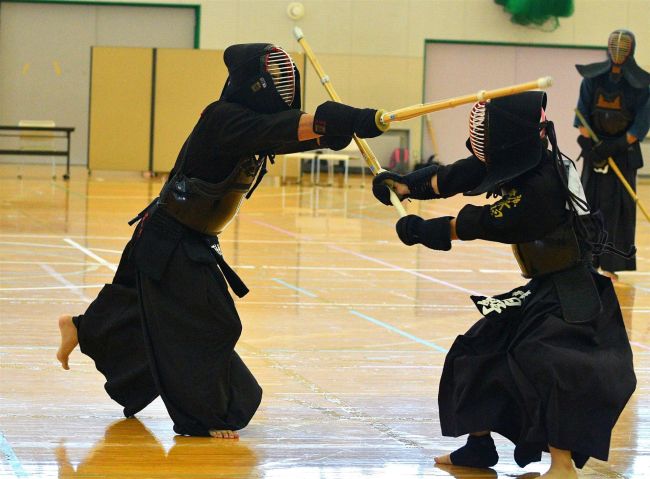 下音更男子団体Ｖ、女子は駒場３連覇　全十勝中体連剣道