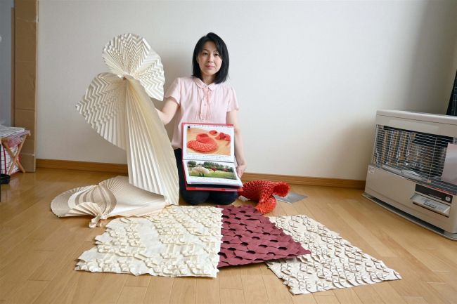 帯広の現代アート作家　英国で初個展開く