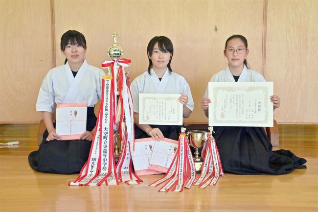 春日が女子個人Ｖ、団体は帯広の森　弓道北海道北地区中学生大会