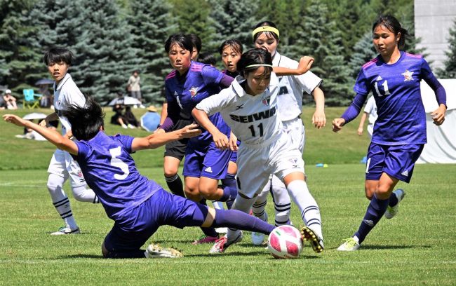米村所属の聖和学園初の決勝進出、インターハイ女子サッカー準決勝