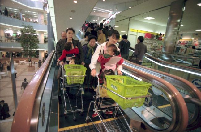 【写真】長崎屋直営閉店 写真で振り返る当時の姿~写真特集