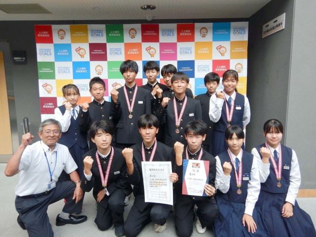 【写真】サッカーと卓球の全道大会出場選手 結果報告 上士幌