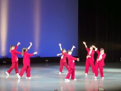 観客を楽しませた子どもたちのヒップホップダンス