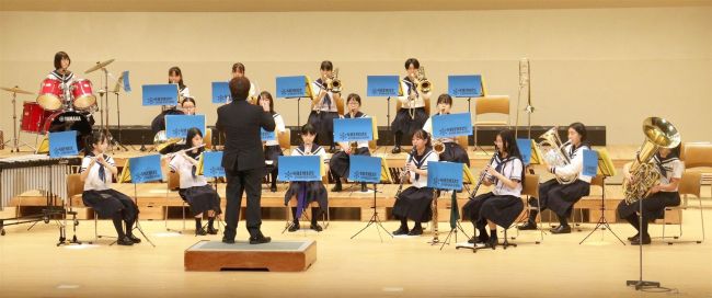 【写真】楽しい演奏で観客と一体に　清水中吹奏楽部が定演