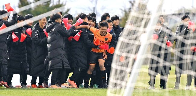 【写真】帯北一気に2得点、守り勝って8強 サッカー全国高校選手権道大会第2日