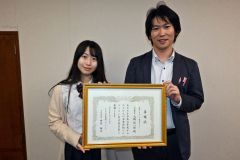 ＪＣＩ帯広から委嘱を受け、「とかちの未来共創プロジェクト」に取り組んでいく大橋代表（右）と近藤さん