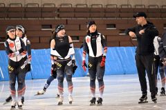 日本選手団はじめ公式練習始まる　出場は２５カ国２６４人　スケートＷ杯帯広大会 11