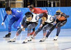 日本選手団はじめ公式練習始まる　出場は２５カ国２６４人　スケートＷ杯帯広大会 12
