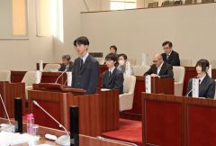 模擬議会で提言　清水高生が一般質問 2