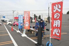 消防団募集や住宅用火災警報器の点検について呼び掛けたブース