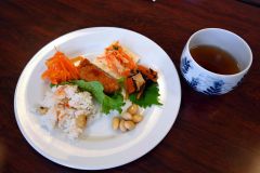 講習会後には今回紹介されたレシピを使ったメニューを試食。腹持ちが良かった