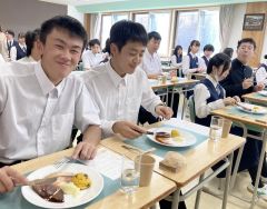 「足寄の食　知る機会に」　中学生フレンチ味わう　あしおこし隊が提供 3