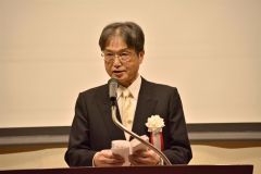 式辞を述べる萩原会長