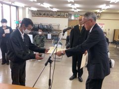 商工従業員永年勤続表彰を受けた受賞者ら