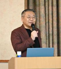 町内会をテーマに講演する加藤美浩氏