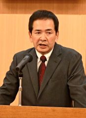 式辞を述べる草野会長