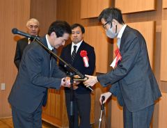 金澤前会長ら４氏を特別表彰　十勝地区サッカー協会６０周年式典 8