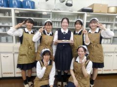 帯南商生考案「ゆりね小豆コロッケ」全道のイオンで２５、２６日に販売　管内ではあすから 4