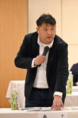 桑原氏