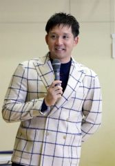 「周りを気にせずに真っすぐ突き進むことが大事」と語った杉谷さん