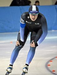 【男子３０００メートル】現役引退後もレースに出場し、中高生らに手本を示したウイリアムソン師円