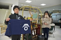 藤丸つかの間の再開　「思い出の品」無料配布に５５０人 13