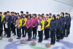 帯畜大川村女子Ｖ、男子はいしざんまい制す　カーリング道東選手権 11