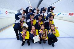 帯畜大川村女子Ｖ、男子はいしざんまい制す　カーリング道東選手権 19