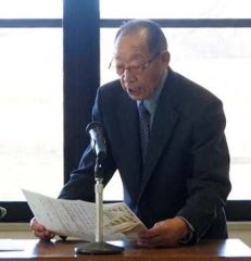 式辞を述べる越谷会長