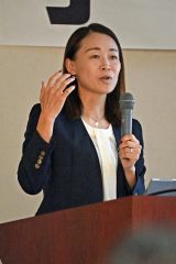 審判員への思いを語る手代木直美さん