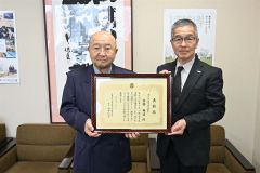 大樹の佐藤さんに青少年指導者顕彰　「こども１１０番の家」普及に尽力 2